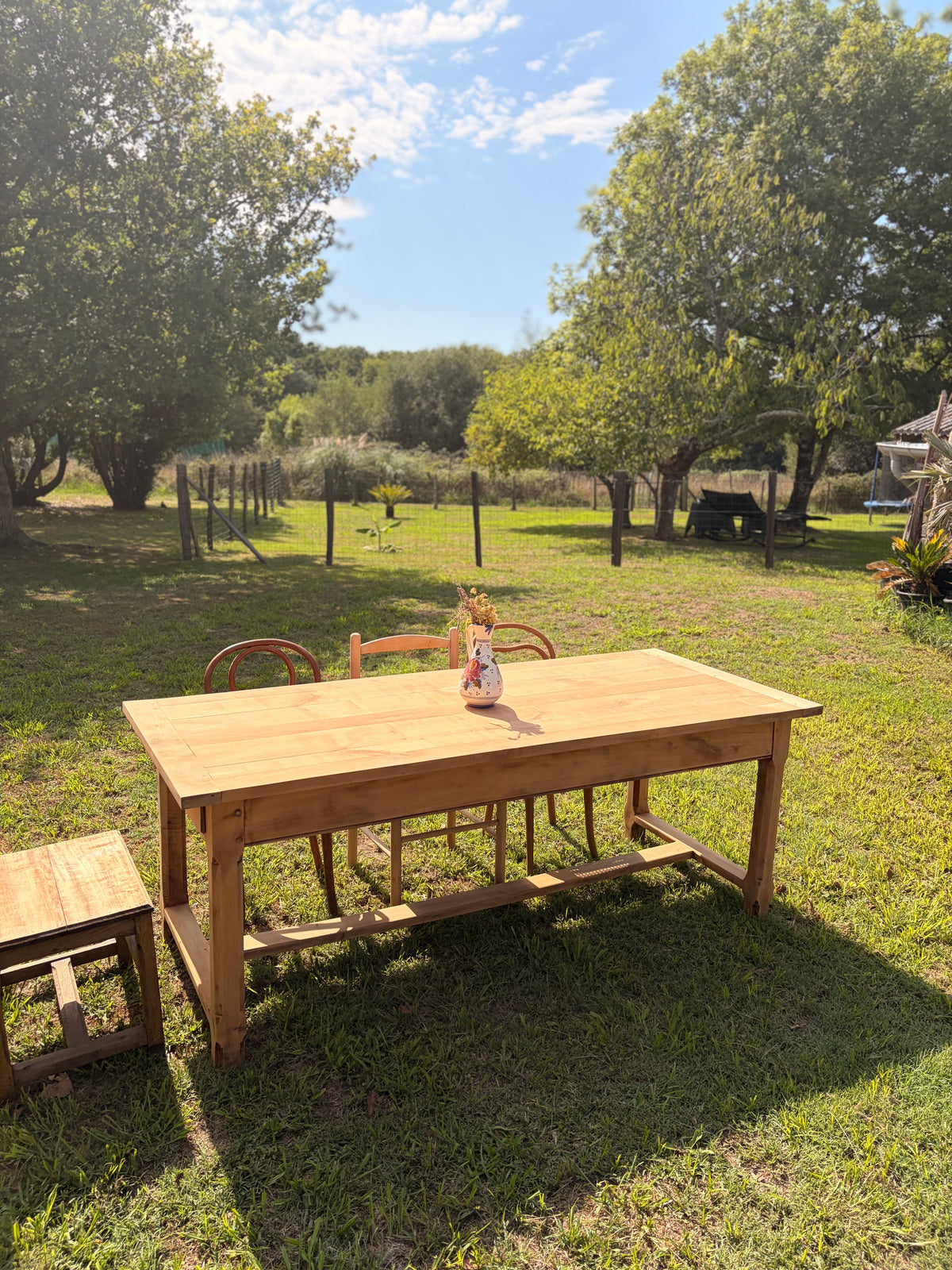 Table de ferme vintage en bois massif – 200 cm – 2 grands tiroirs