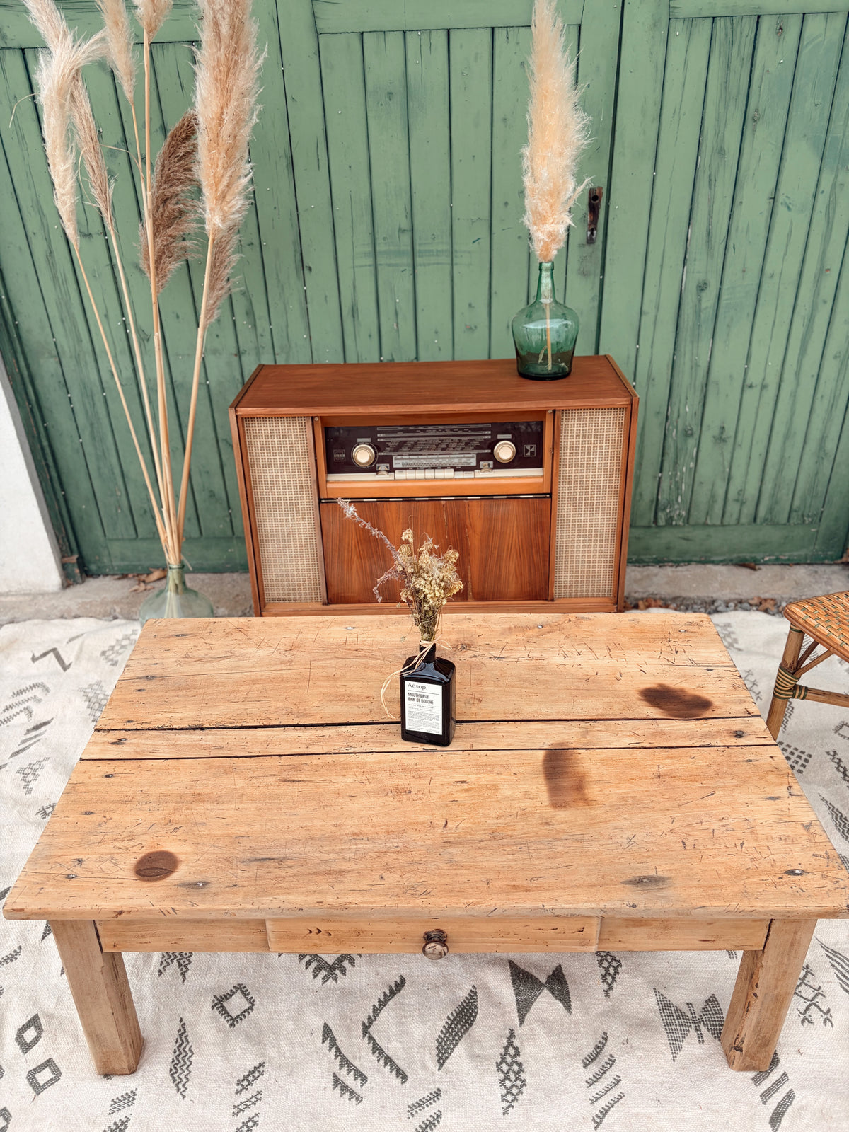 Table basse de ferme ancienne en bois décapé – 115 cm