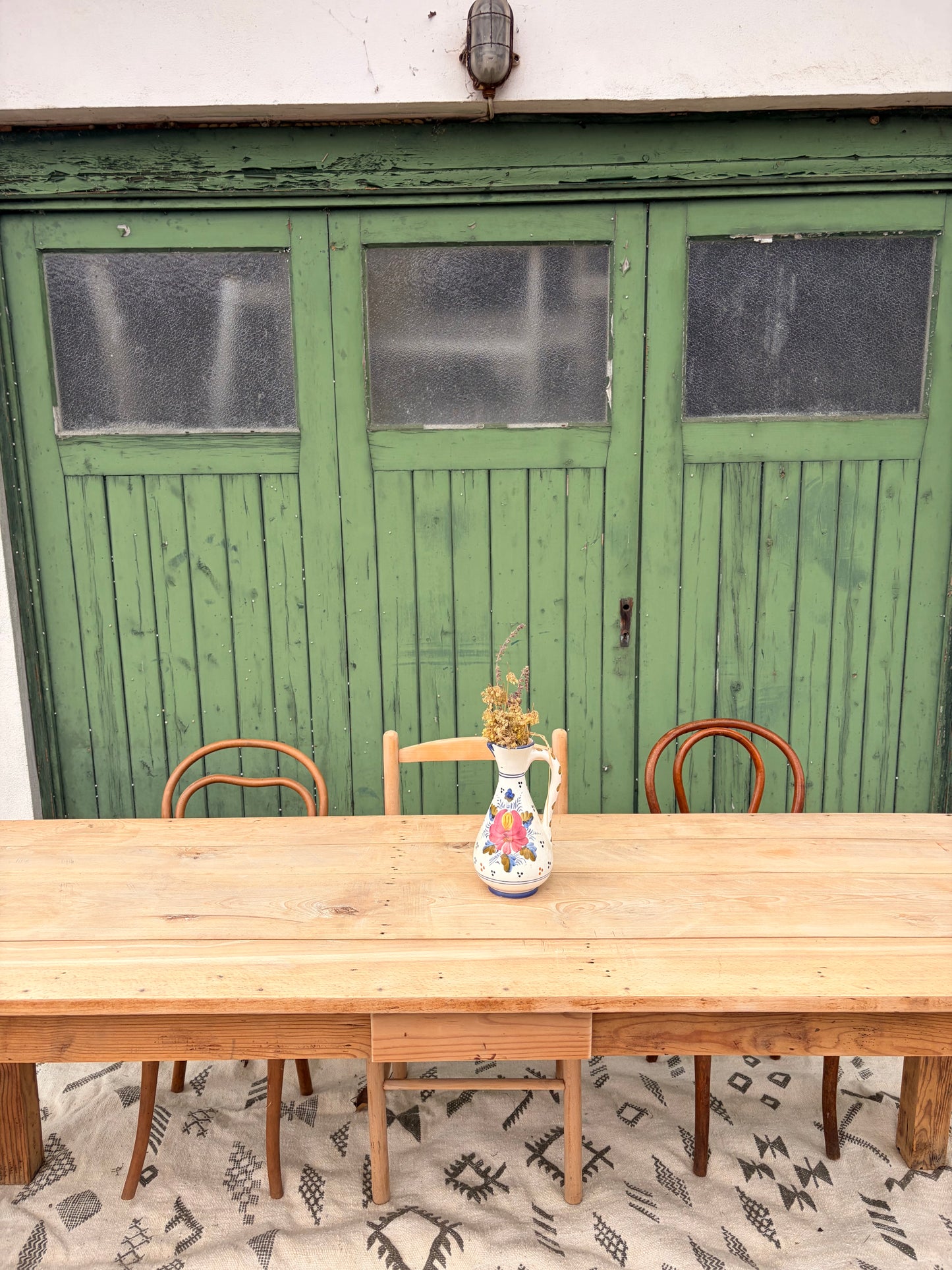 Grande table de ferme ancienne en bois massif 218cm | Table de restaurant vintage –