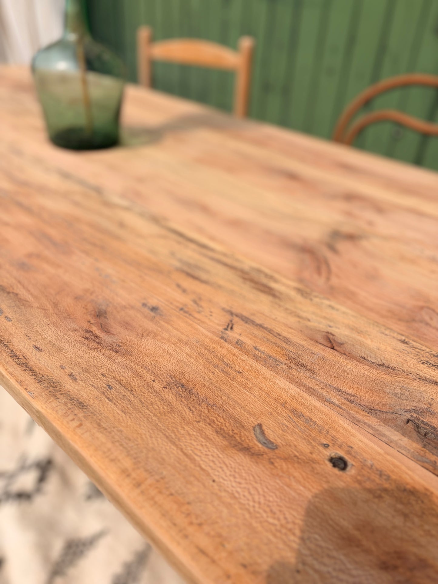 Table de ferme ancienne en bois massif – 160 x 79 cm