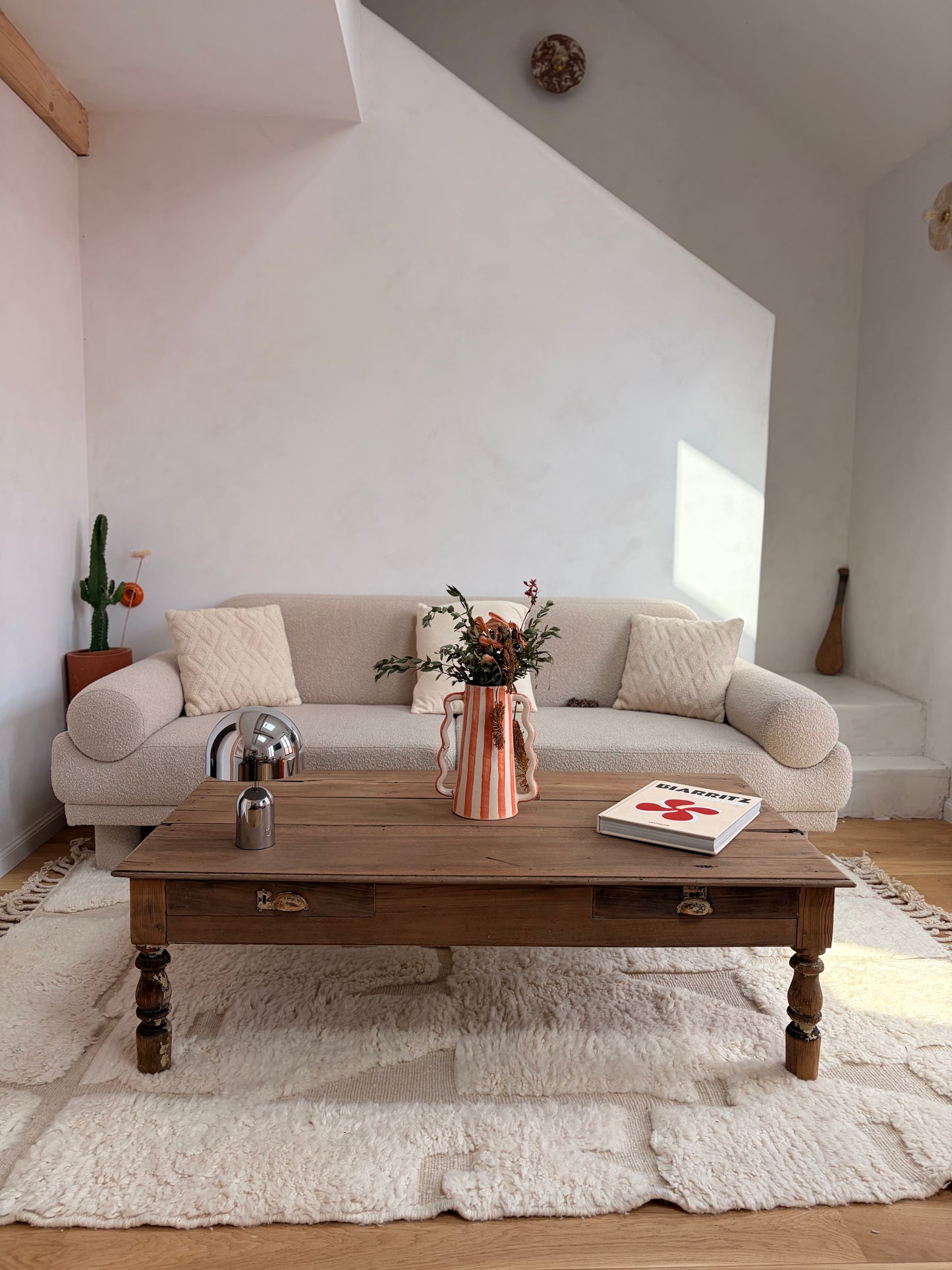 Grande table basse de ferme bois massif décapé - 137 x 74