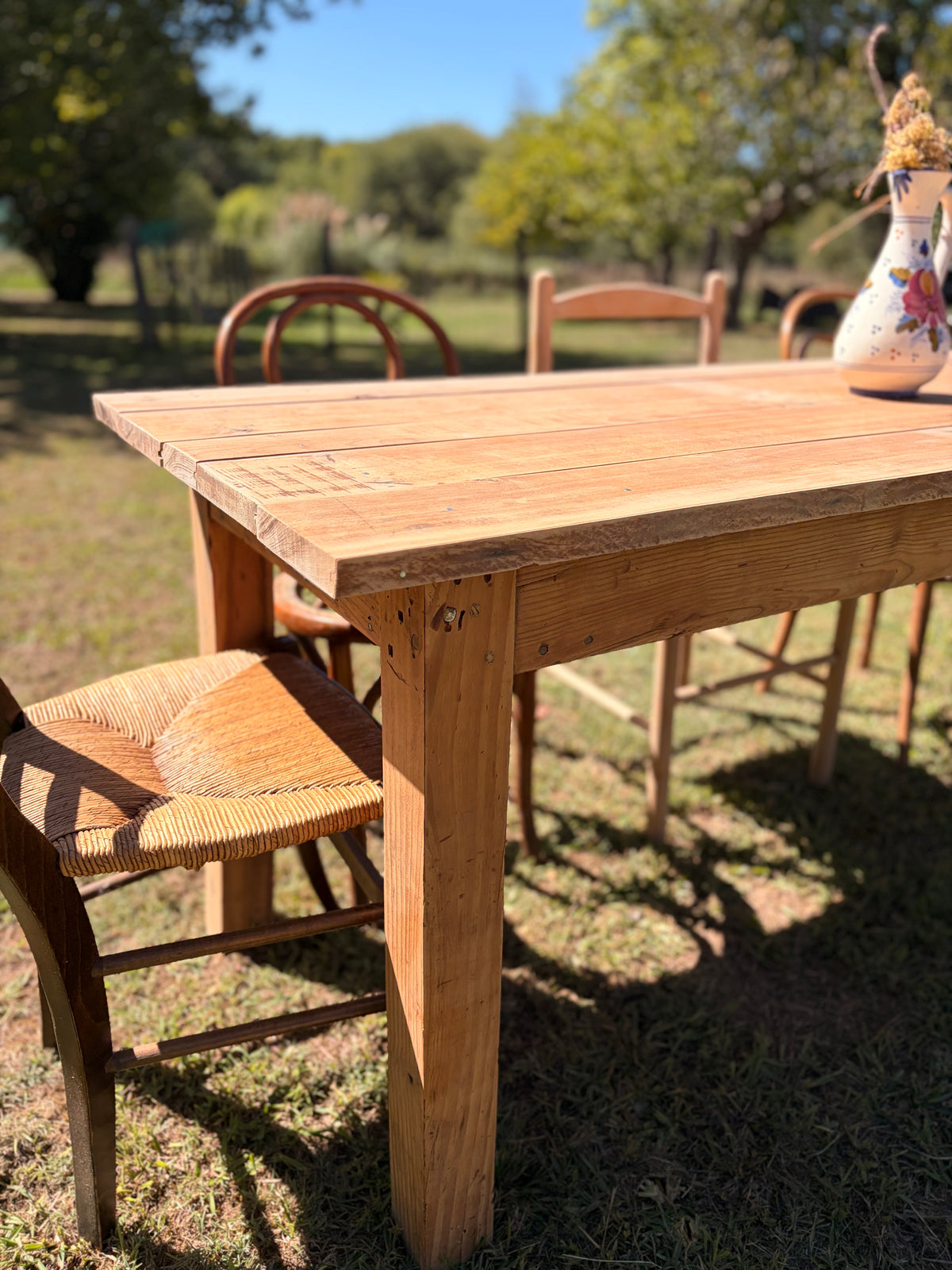 Table de ferme vintage en bois massif extensible – 200 à 250 cm