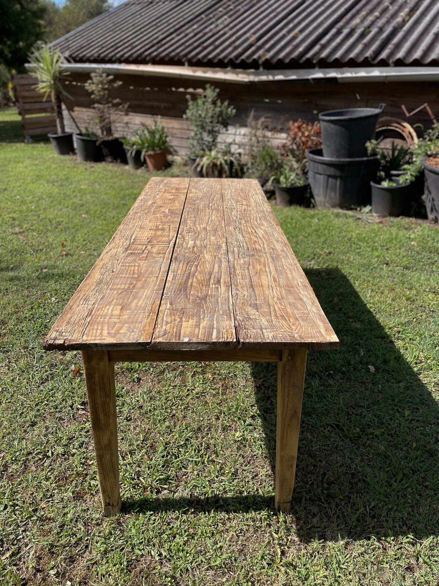 Grande table de vigneron ancienne en bois massif – 230 x 75 x 75 cm