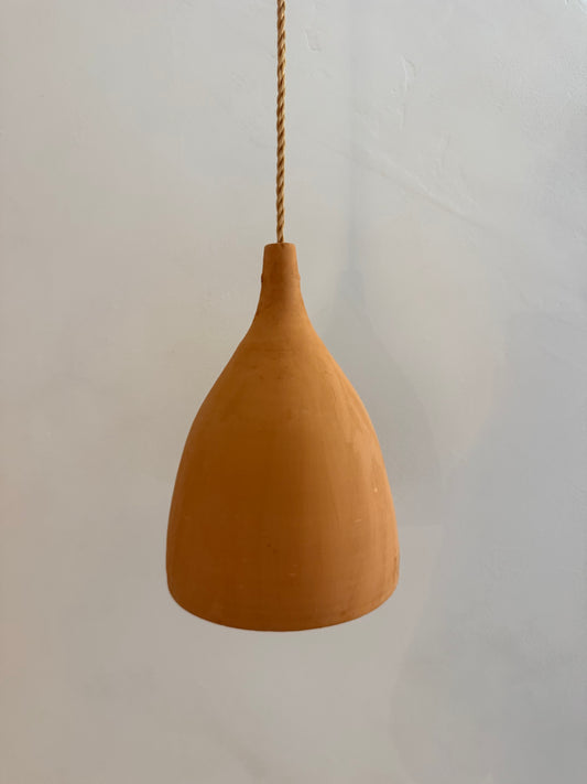 Suspension artisanale marocaine en terre cuite – forme goutte
