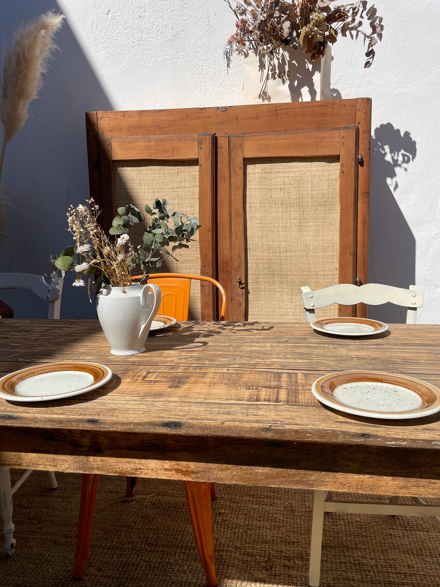 Table de Ferme Basque — L’Âme des Grandes Tablées
Pin des Landes · Fin XIXe siècle · 230 × 75 × 75 cm