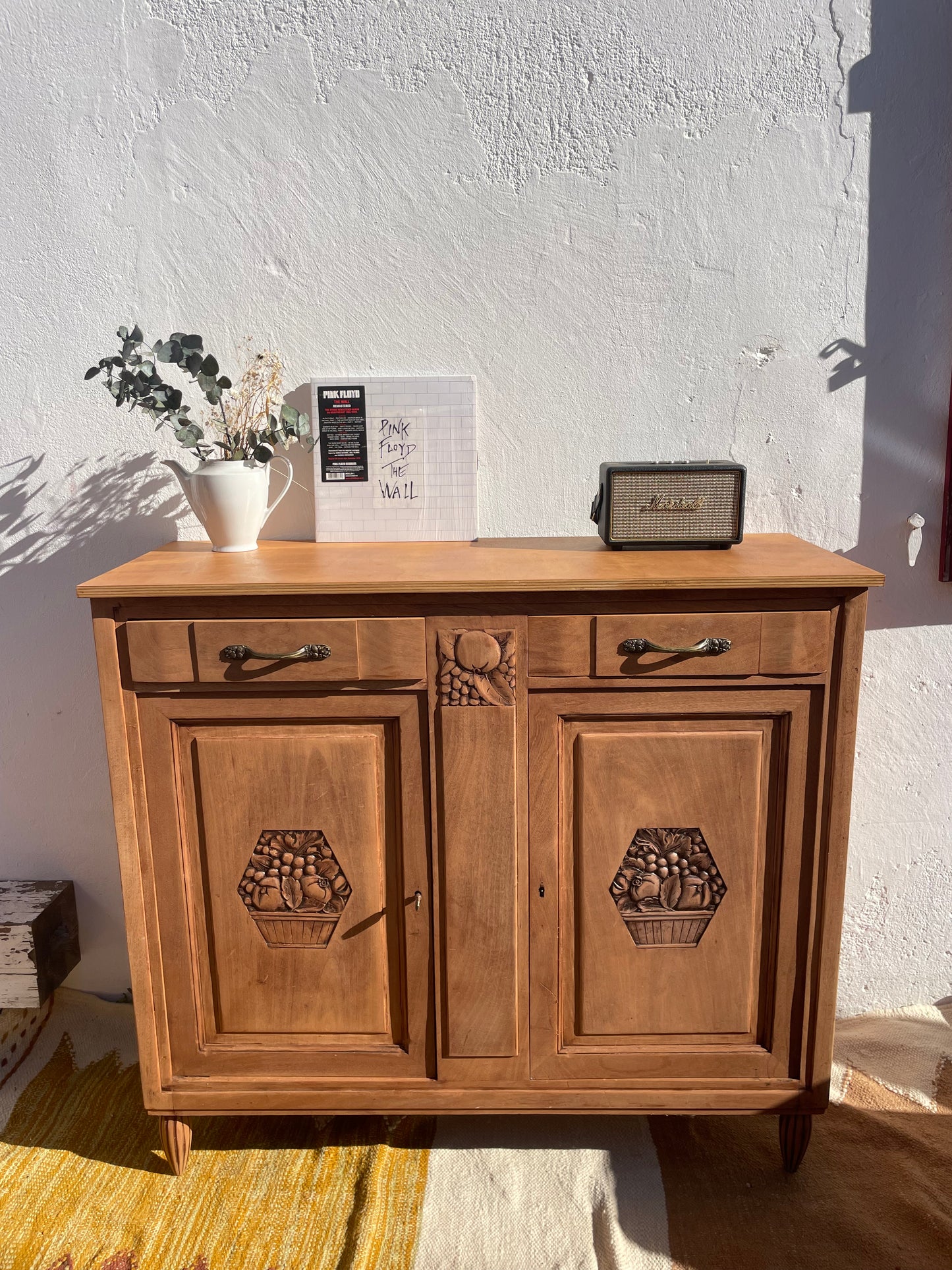 Buffet ancien en bois massif – meuble campagne chic
