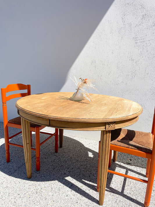 « La belle Ovale », Magnifique table ovale vintage art déco bois brut