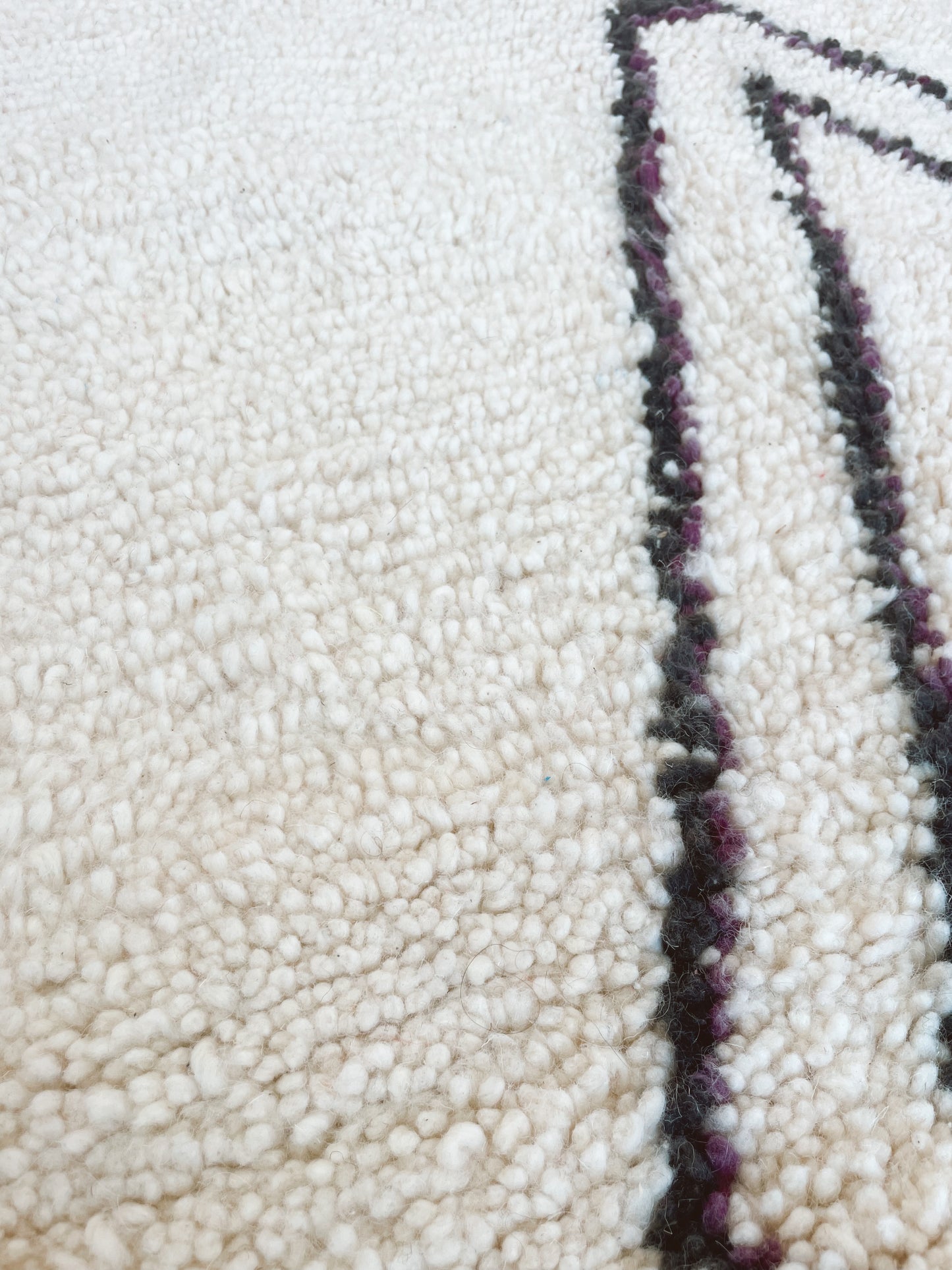 Tapis Azilal Graphique « Violette »