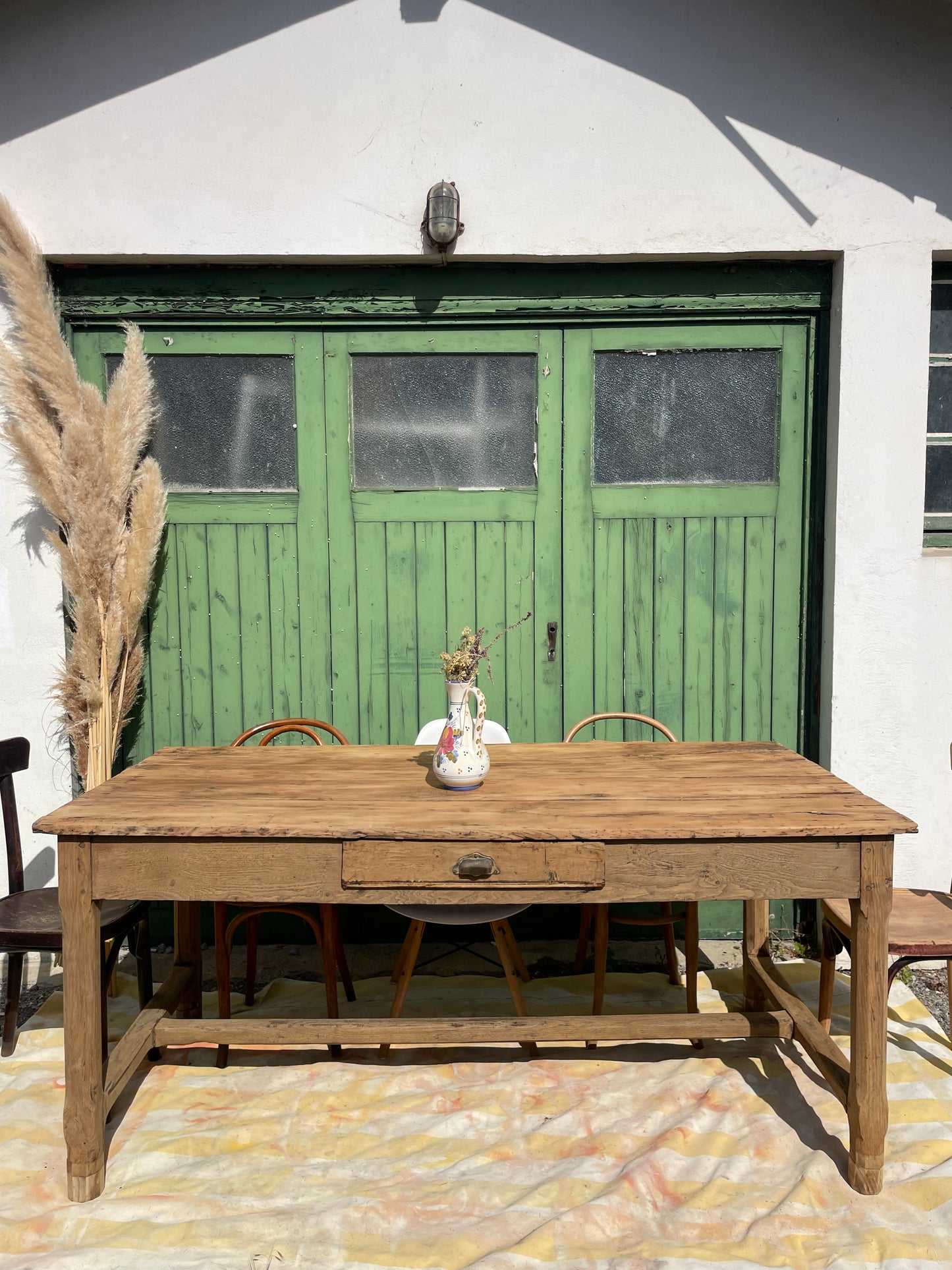 Table de ferme rustique et vintage bois brut décapé 180cm