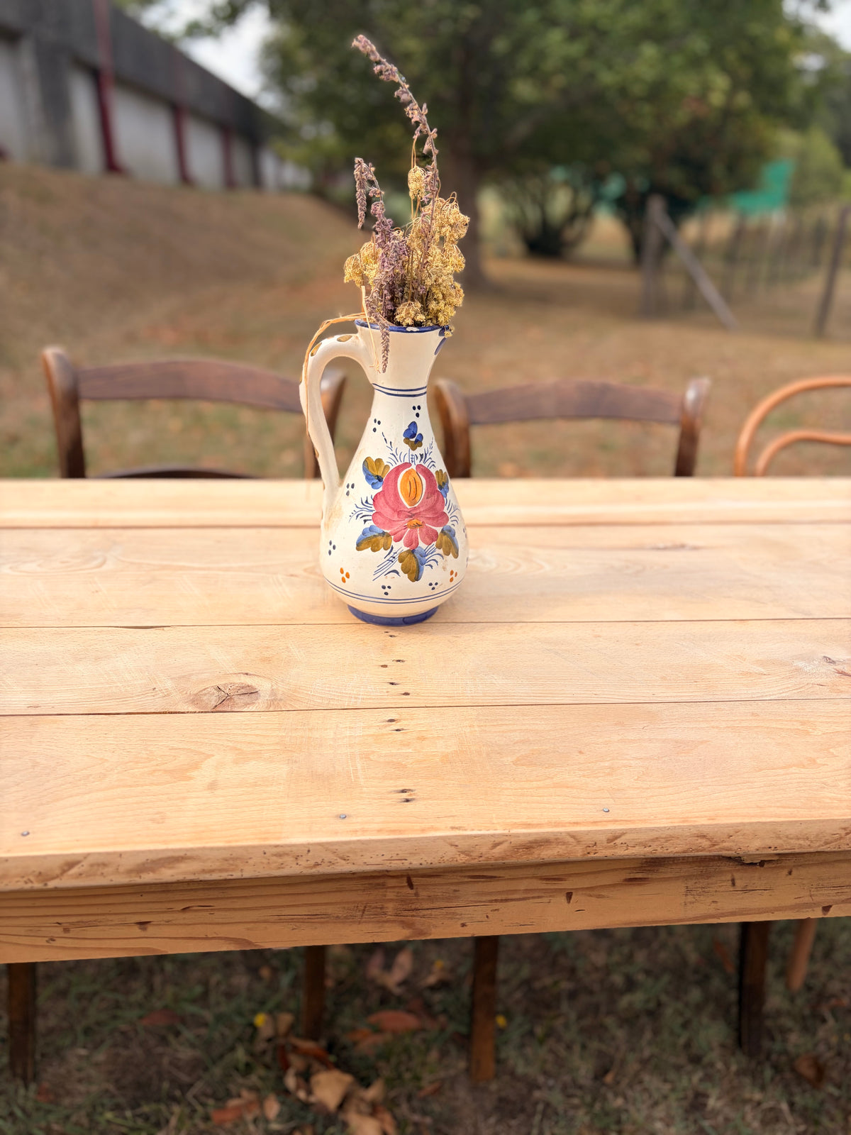 Grande table de ferme vintage en bois massif – 250 cm