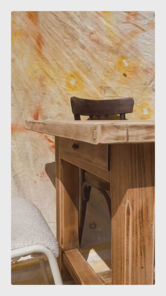 Grande table ferme brutaliste en bois brut – 205 cm